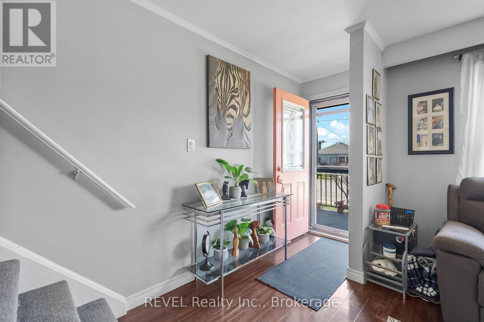 137 WELLINGTON STREET - 5