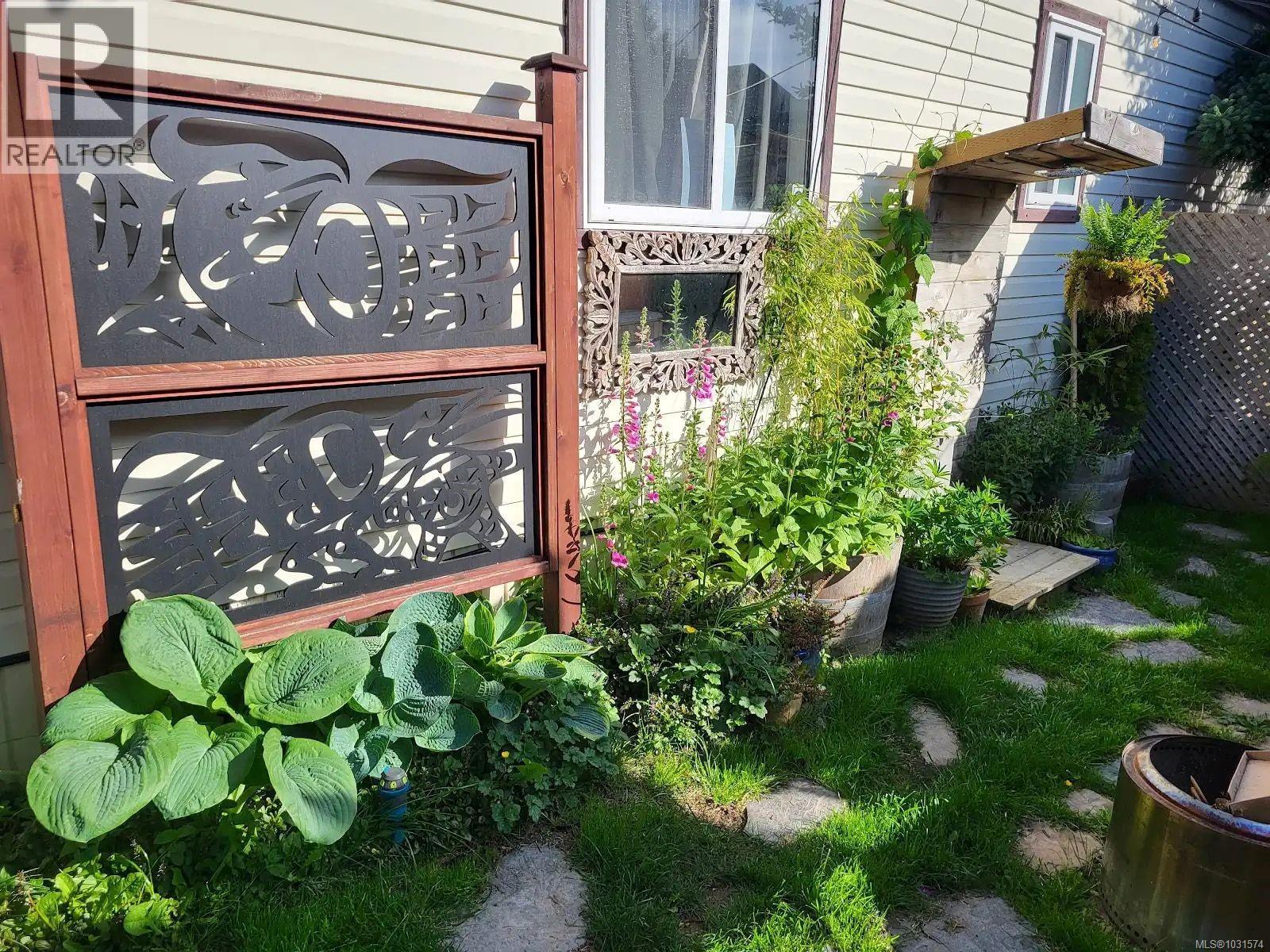 #21 1581 MIDDLE RD - 22