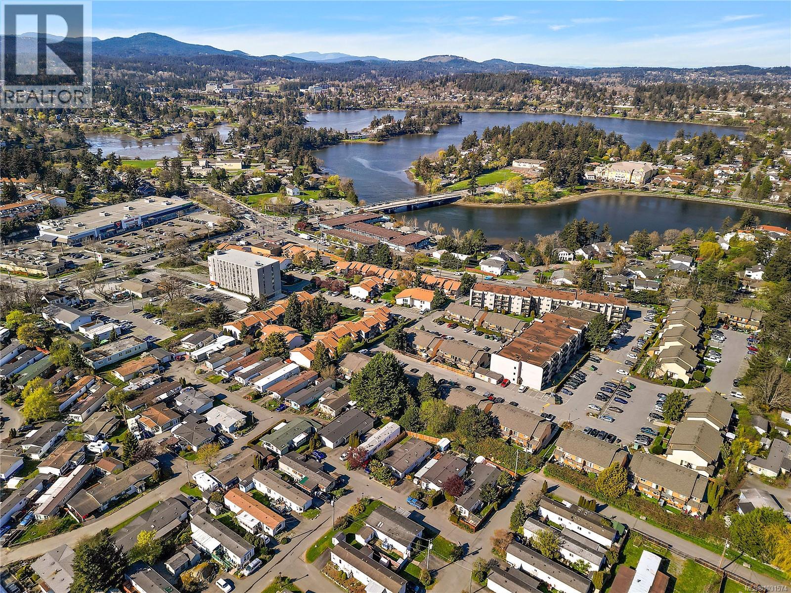 #21 1581 MIDDLE RD - 32