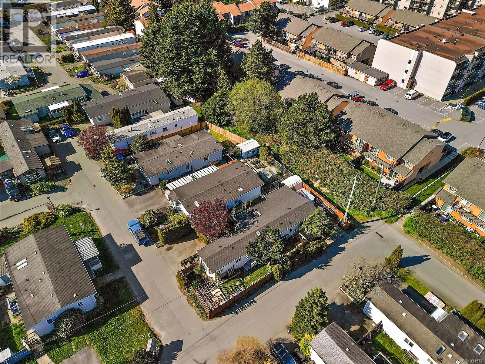 #21 1581 MIDDLE RD - 33