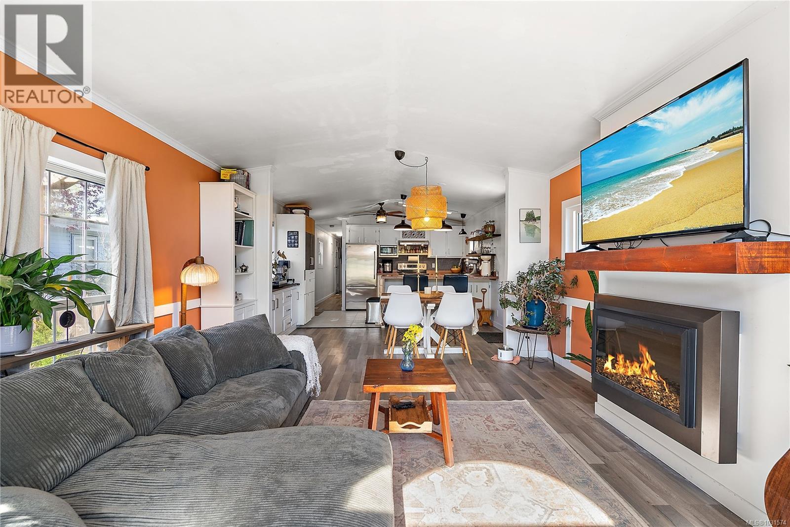 #21 1581 MIDDLE RD - 5