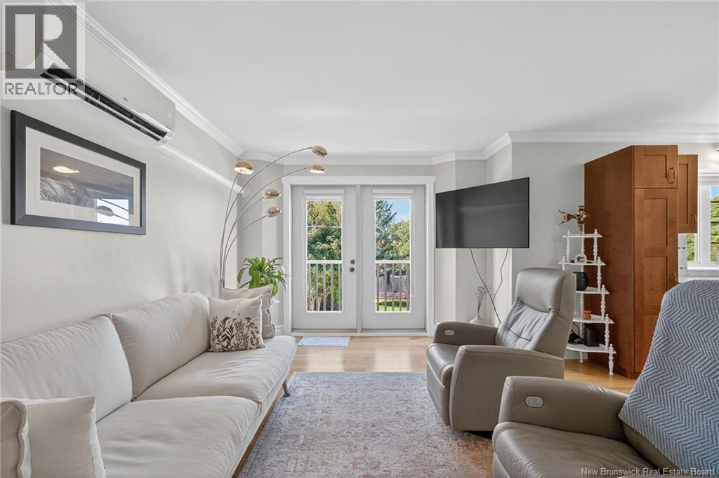 #201 98 Pleasant Street - 14