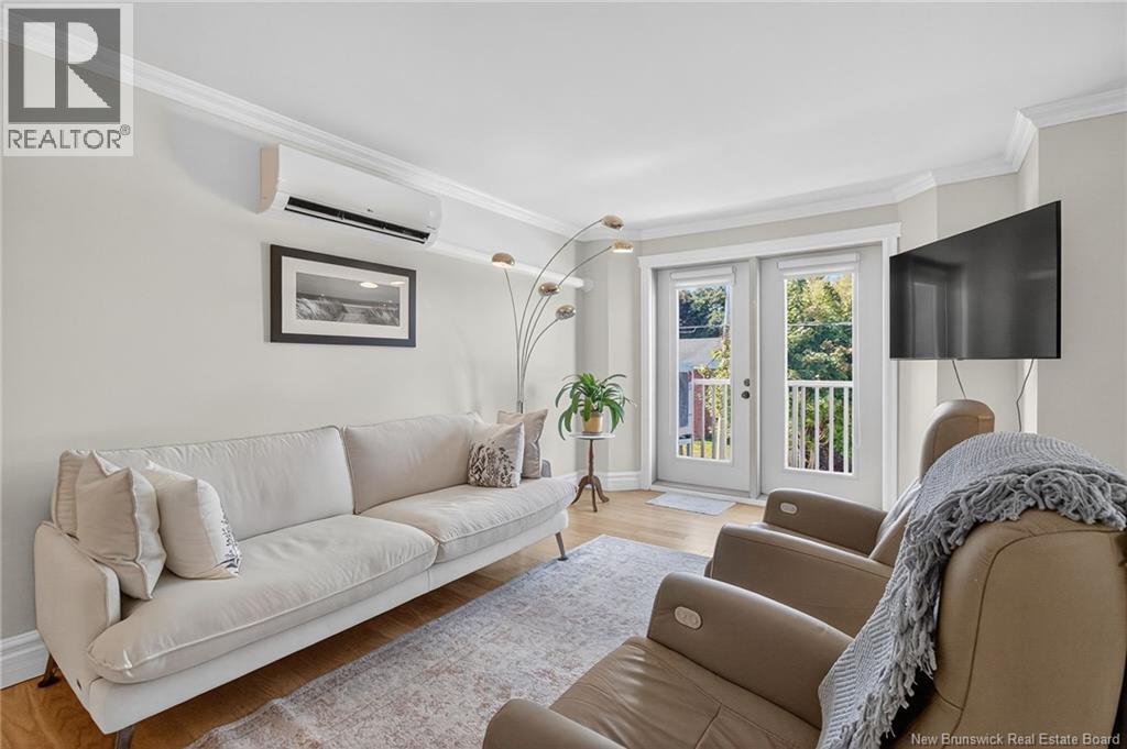 #201 98 Pleasant Street - 16