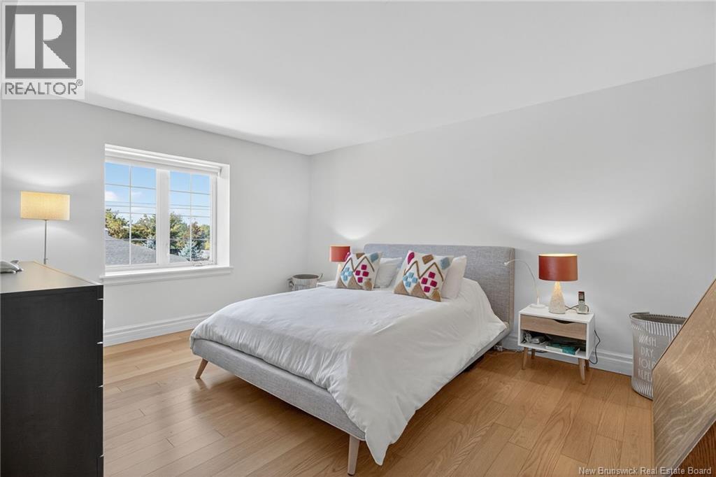 #201 98 Pleasant Street - 32
