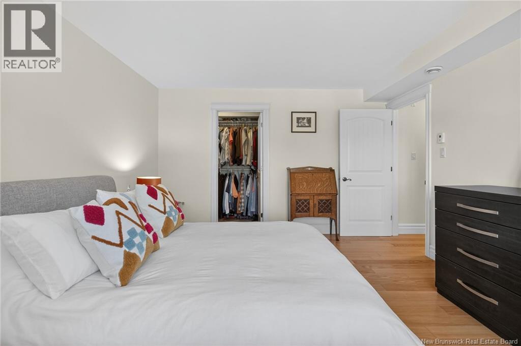 #201 98 Pleasant Street - 36