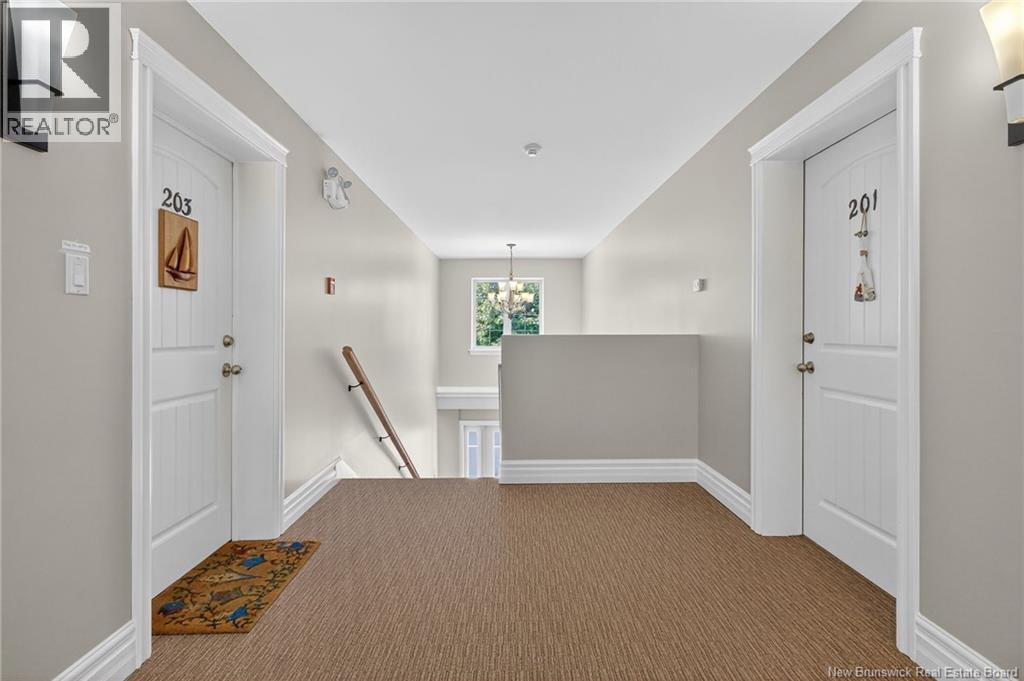 #201 98 Pleasant Street - 44