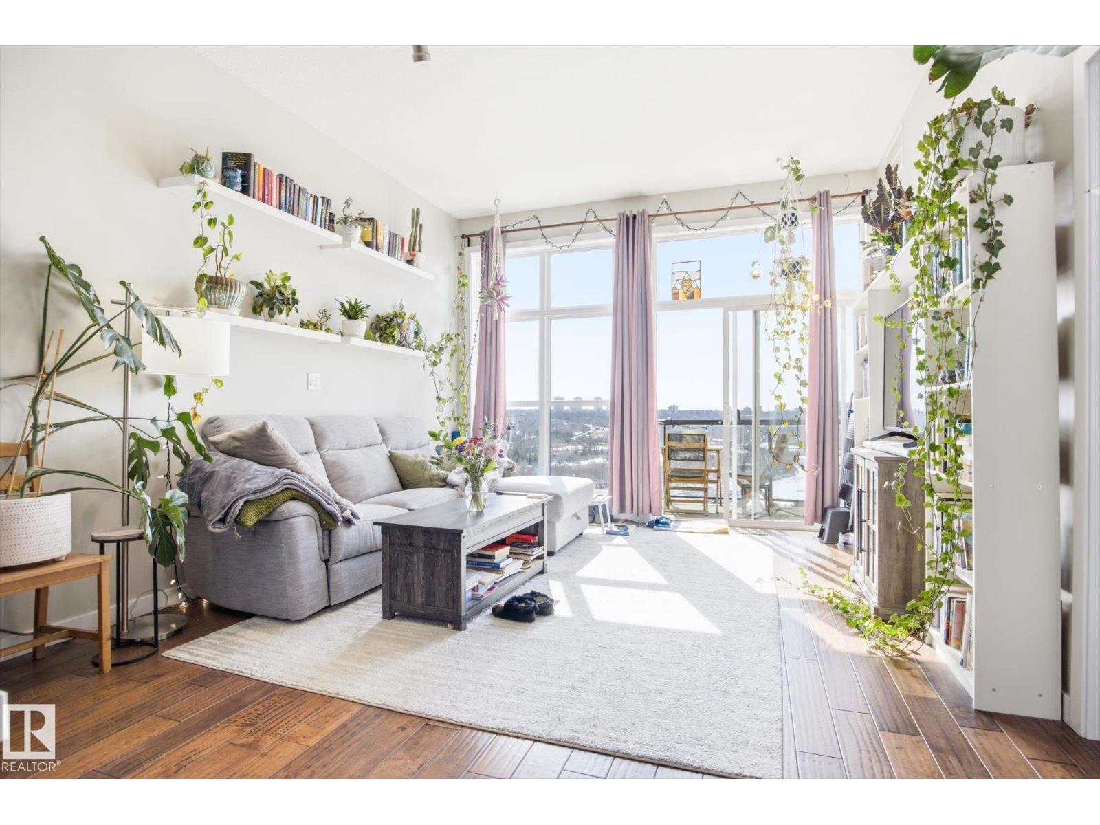 #514 9507 101 AV NW, Edmonton