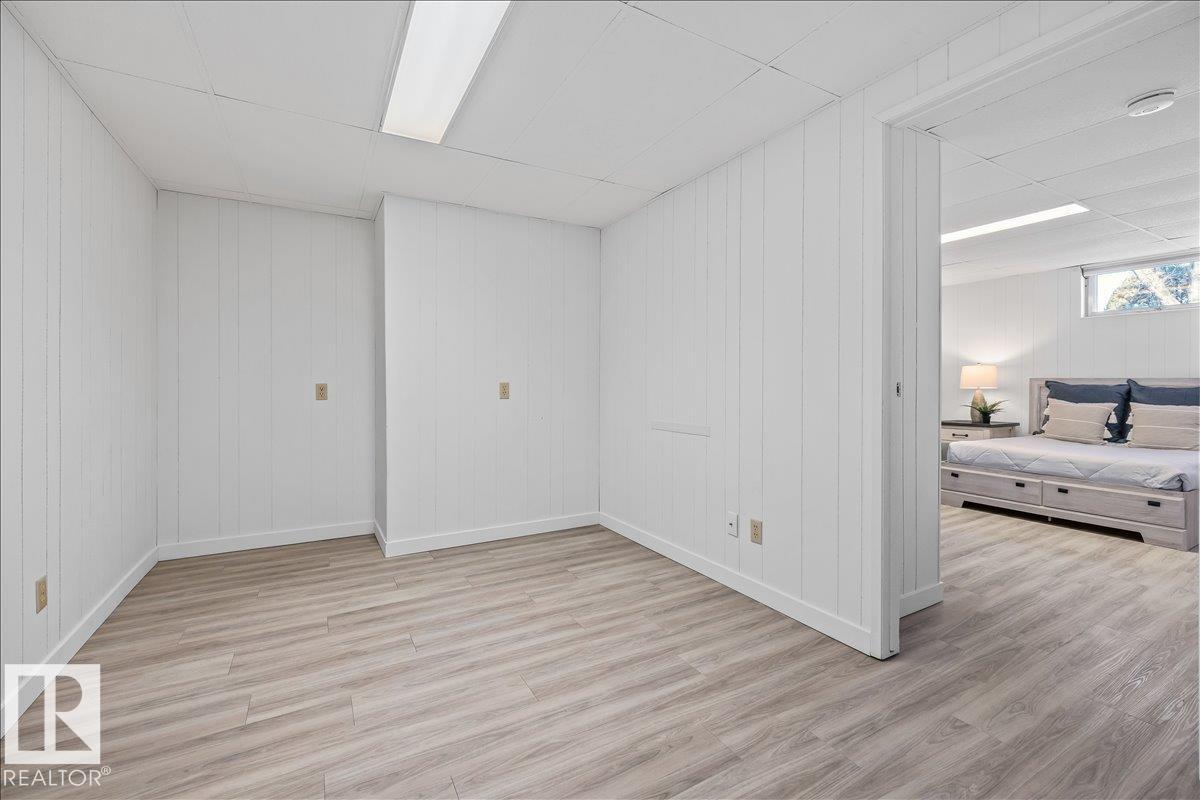 10013 106 ST - 26