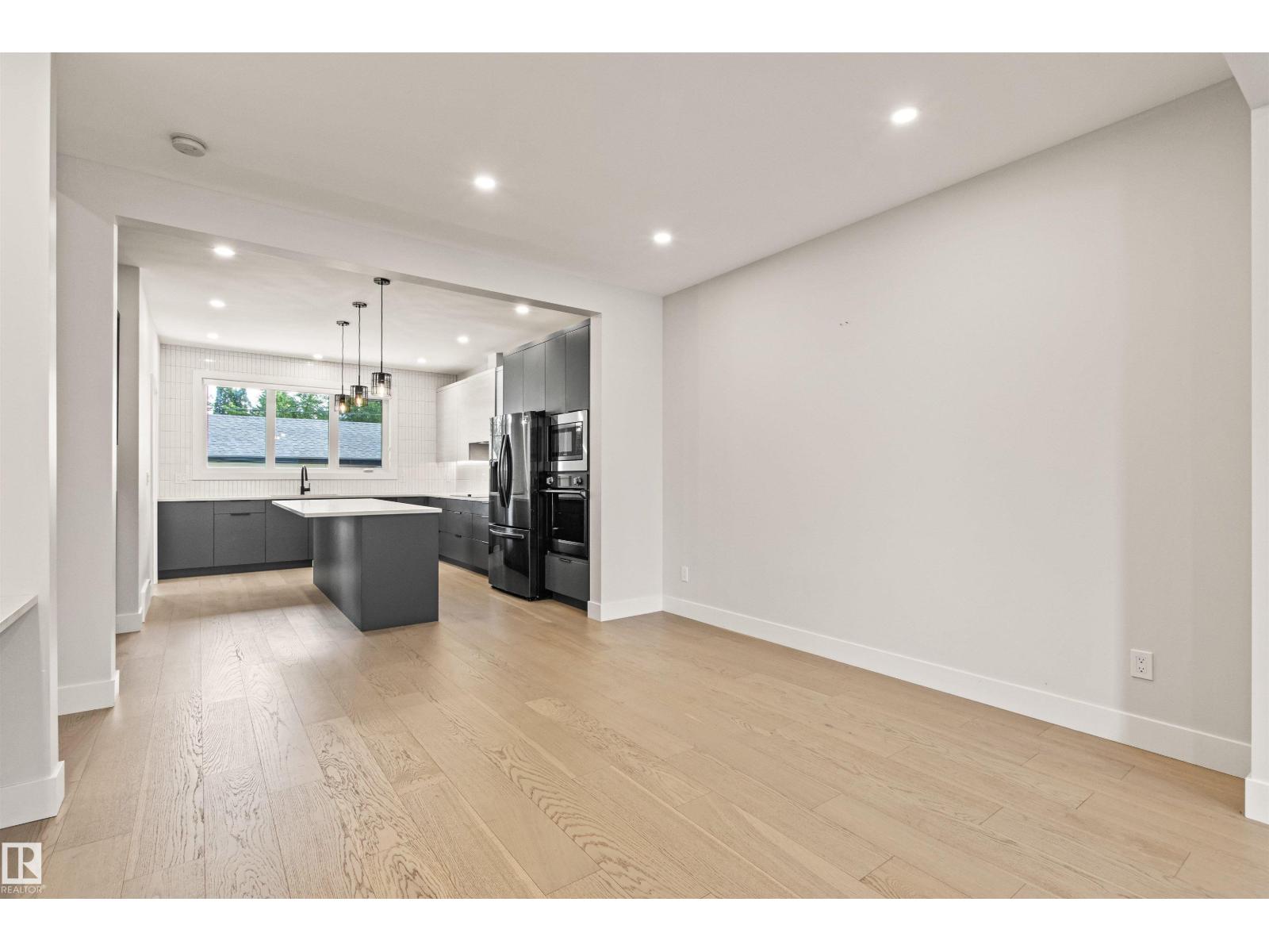 2 8343 SASKATCHEWAN DR NW, Edmonton