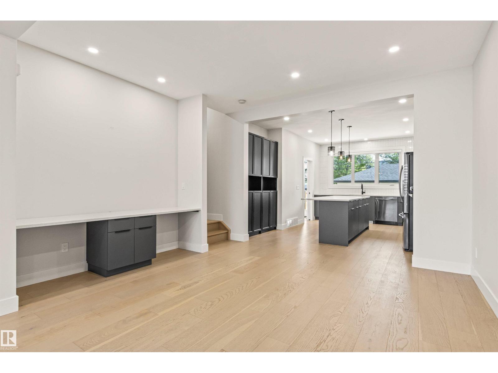 2 8343 SASKATCHEWAN DR NW, Edmonton