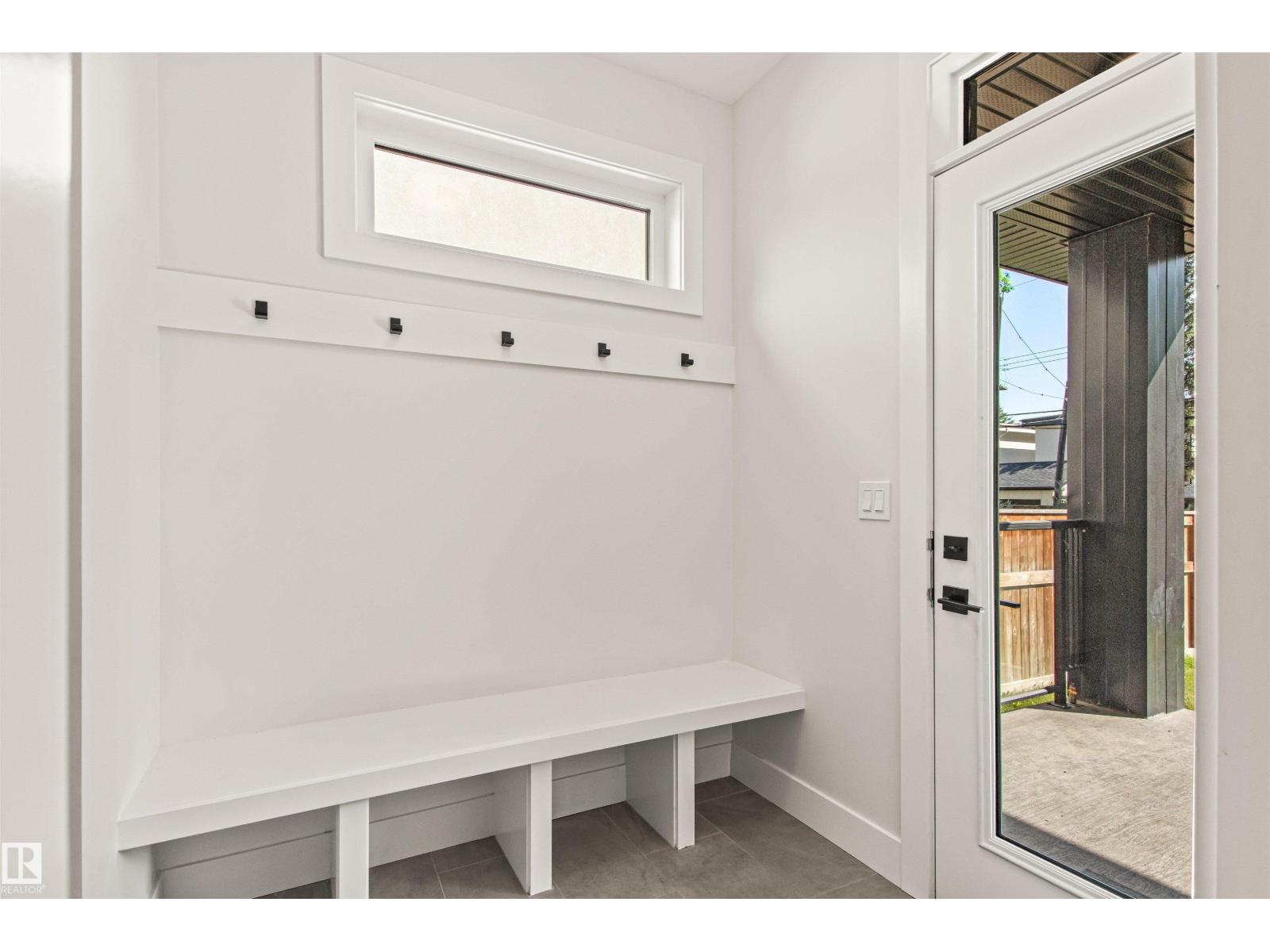 2 8343 SASKATCHEWAN DR NW, Edmonton