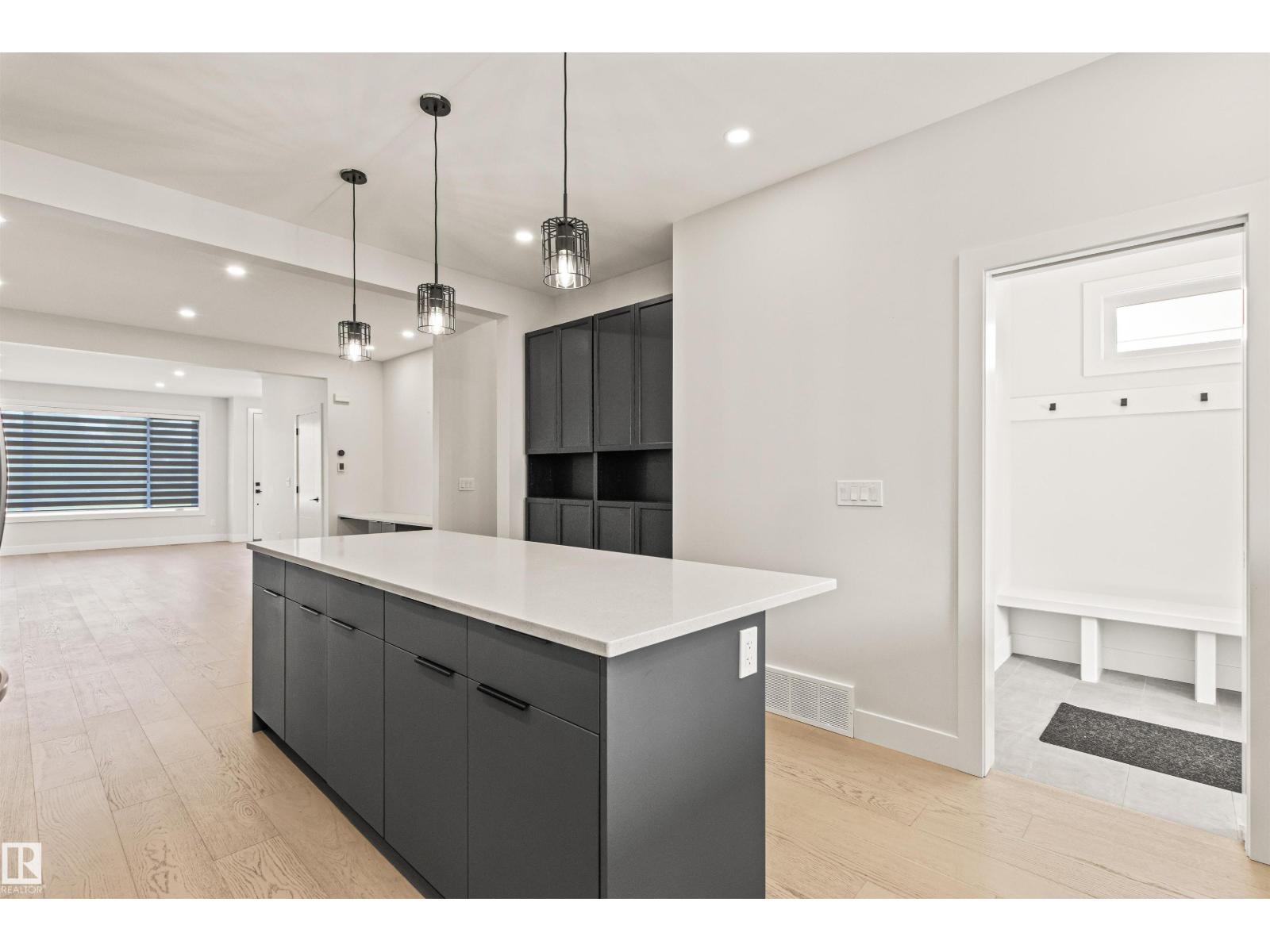 2 8343 SASKATCHEWAN DR NW, Edmonton