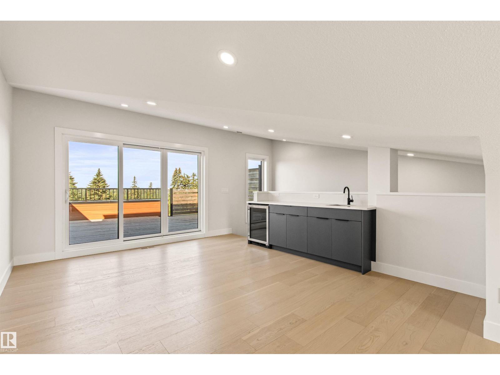 2 8343 SASKATCHEWAN DR NW, Edmonton