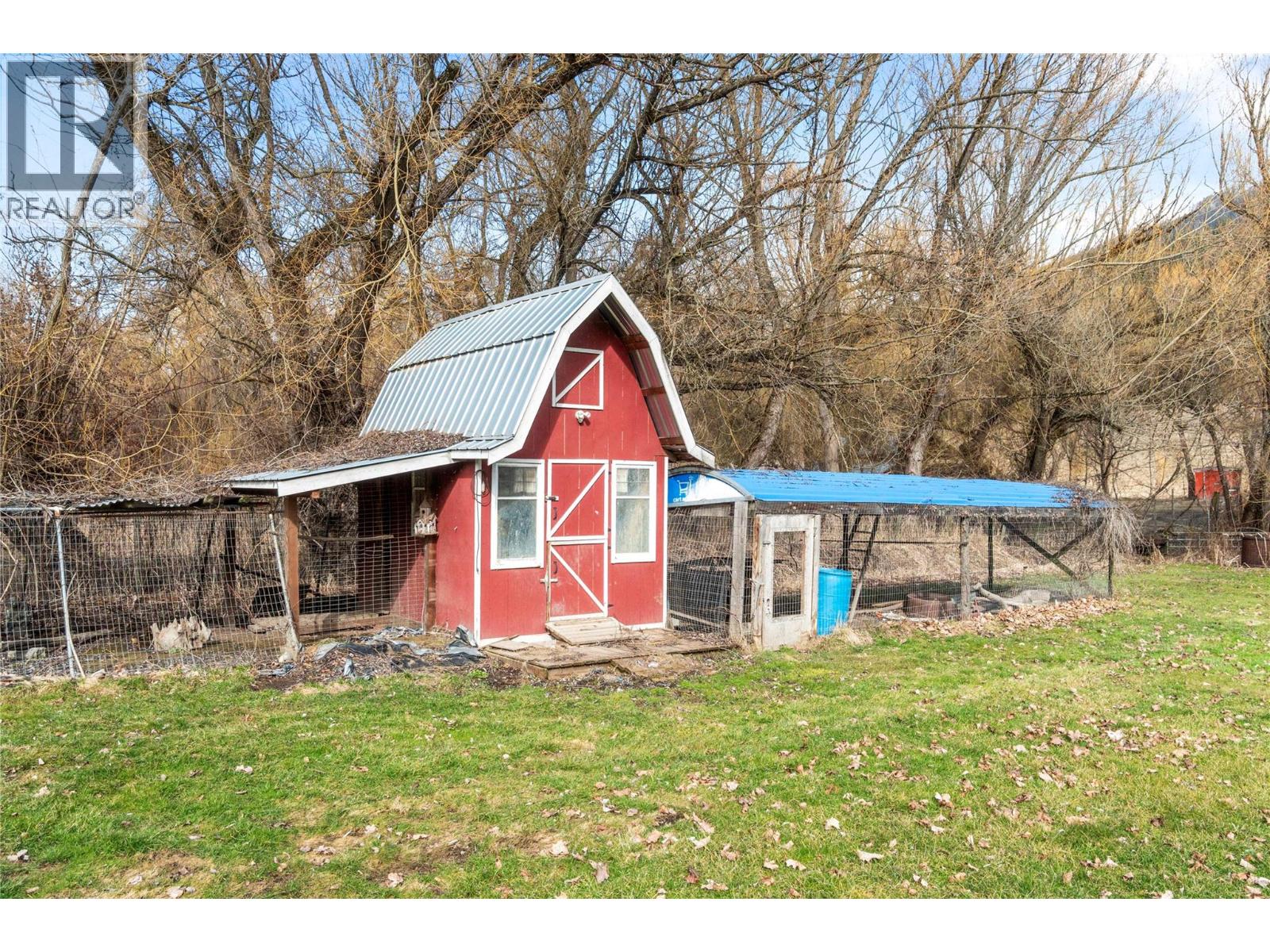 3960 50 STREET NE - 33