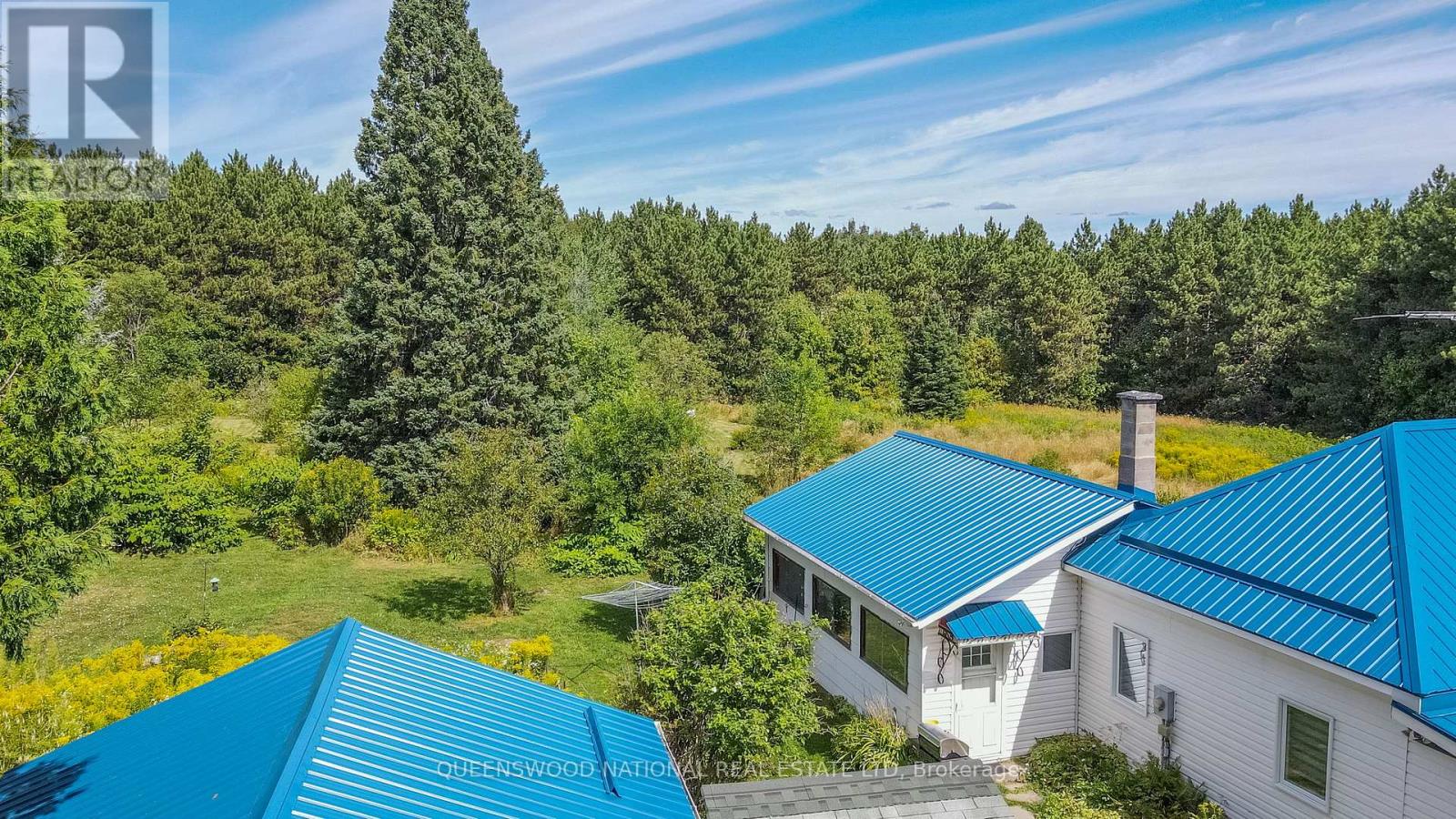 842 CENTREVIEW ROAD - 2
