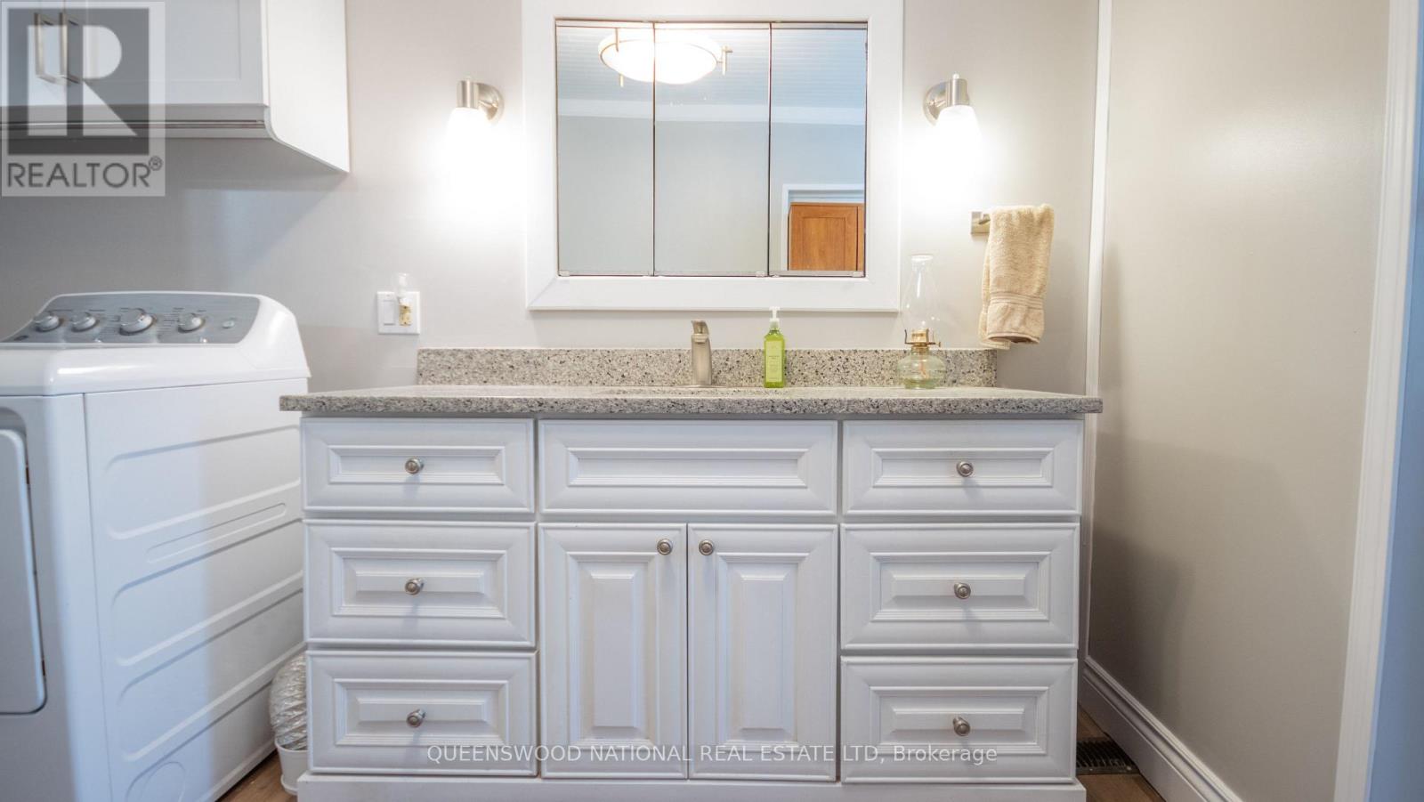842 CENTREVIEW ROAD - 13