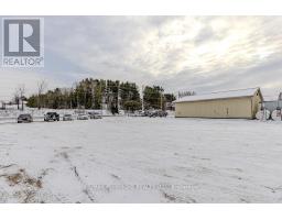 1366 Pembroke Street E, Laurentian Valley, ON K8A6W2 Photo 14