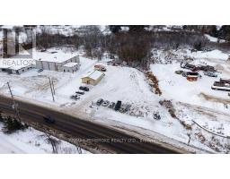 1366 Pembroke Street E, Laurentian Valley, ON K8A6W2 Photo 16