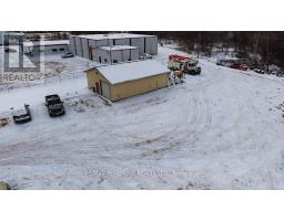 1366 Pembroke Street E, Laurentian Valley, ON K8A6W2 Photo 10
