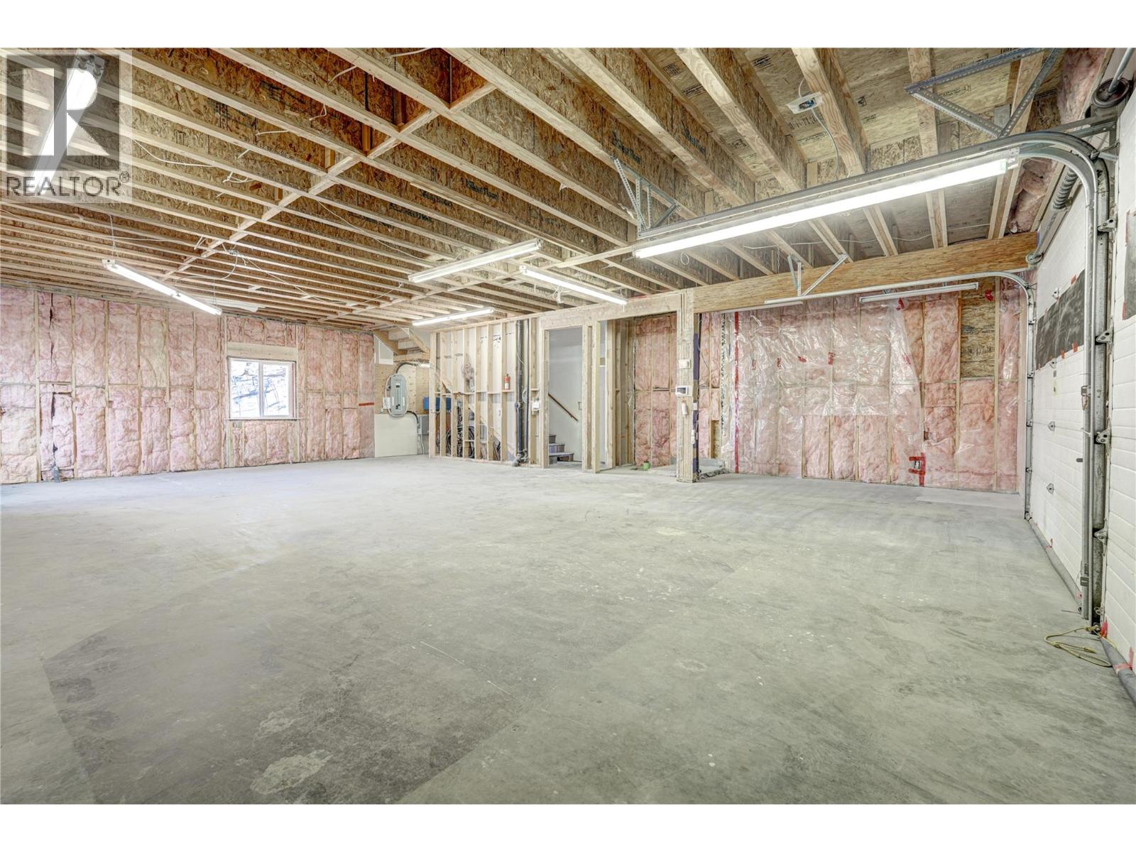 2063 Carmi Road - 39