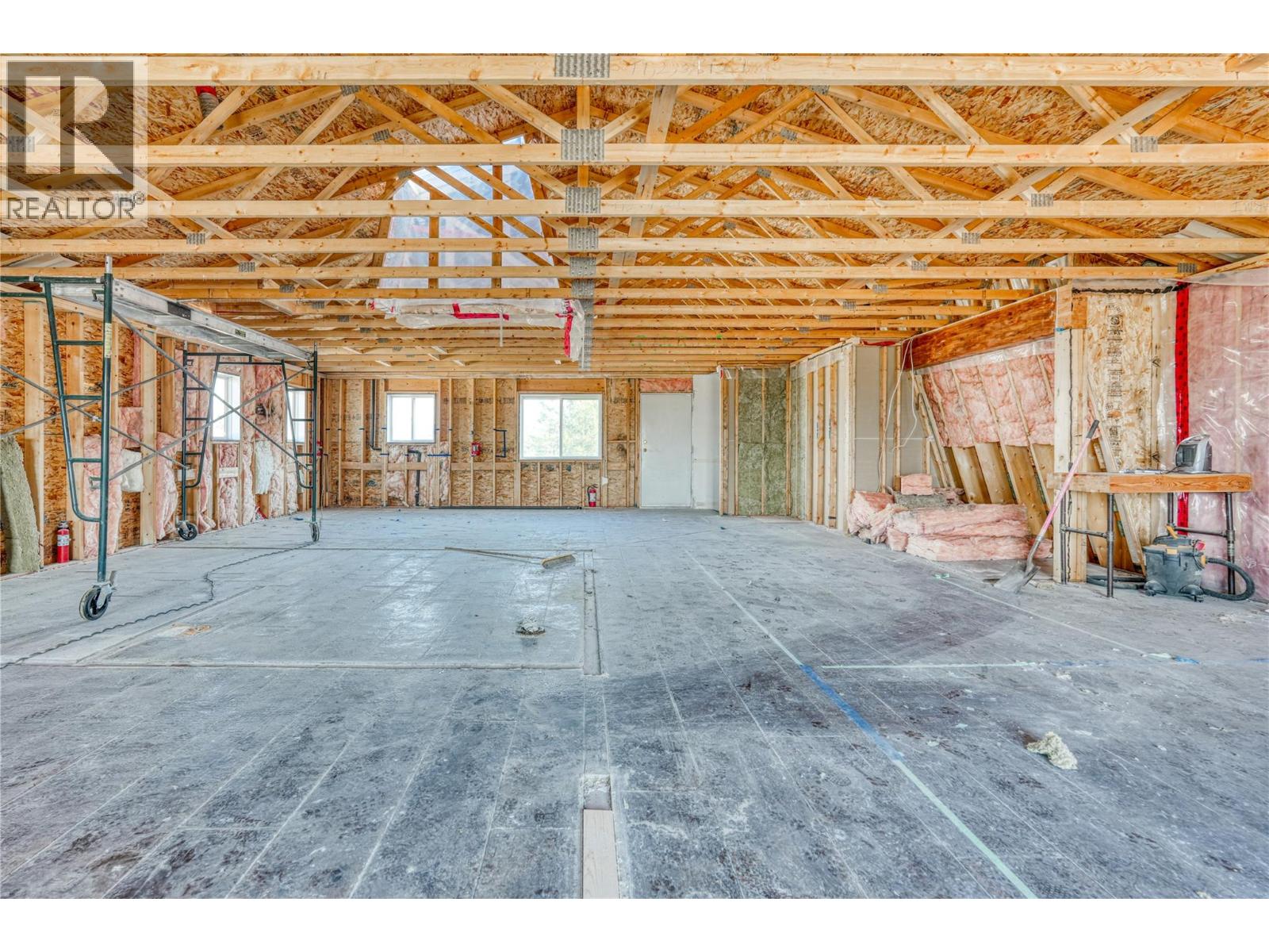 2063 Carmi Road - 46