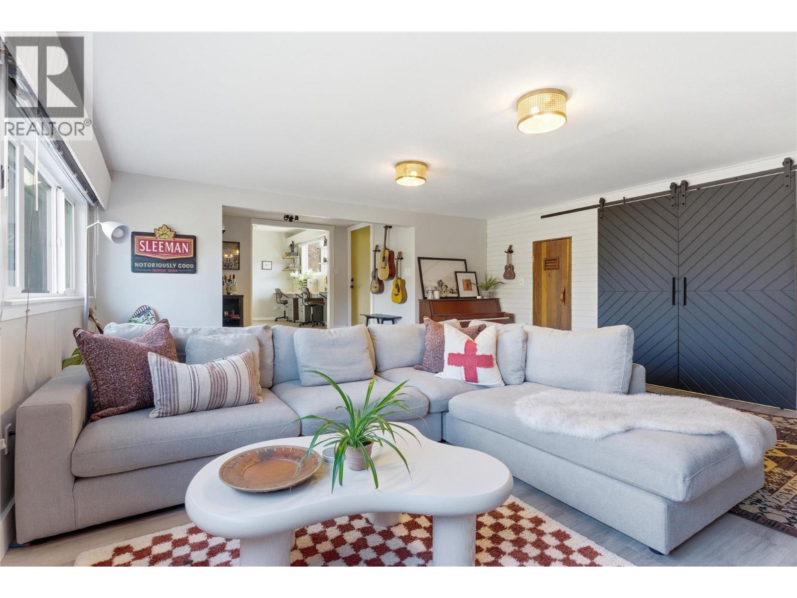 1756 CLIFFORD AVENUE - 24