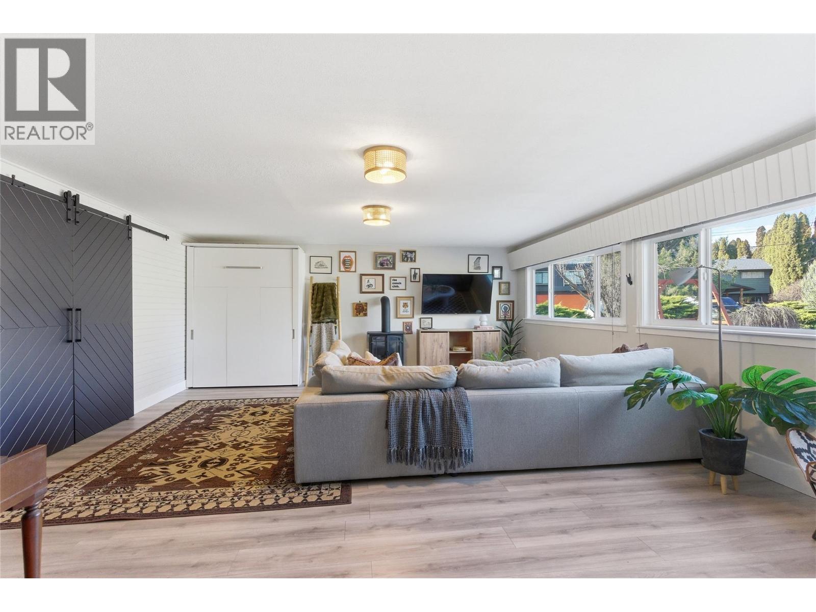 1756 CLIFFORD AVENUE - 25