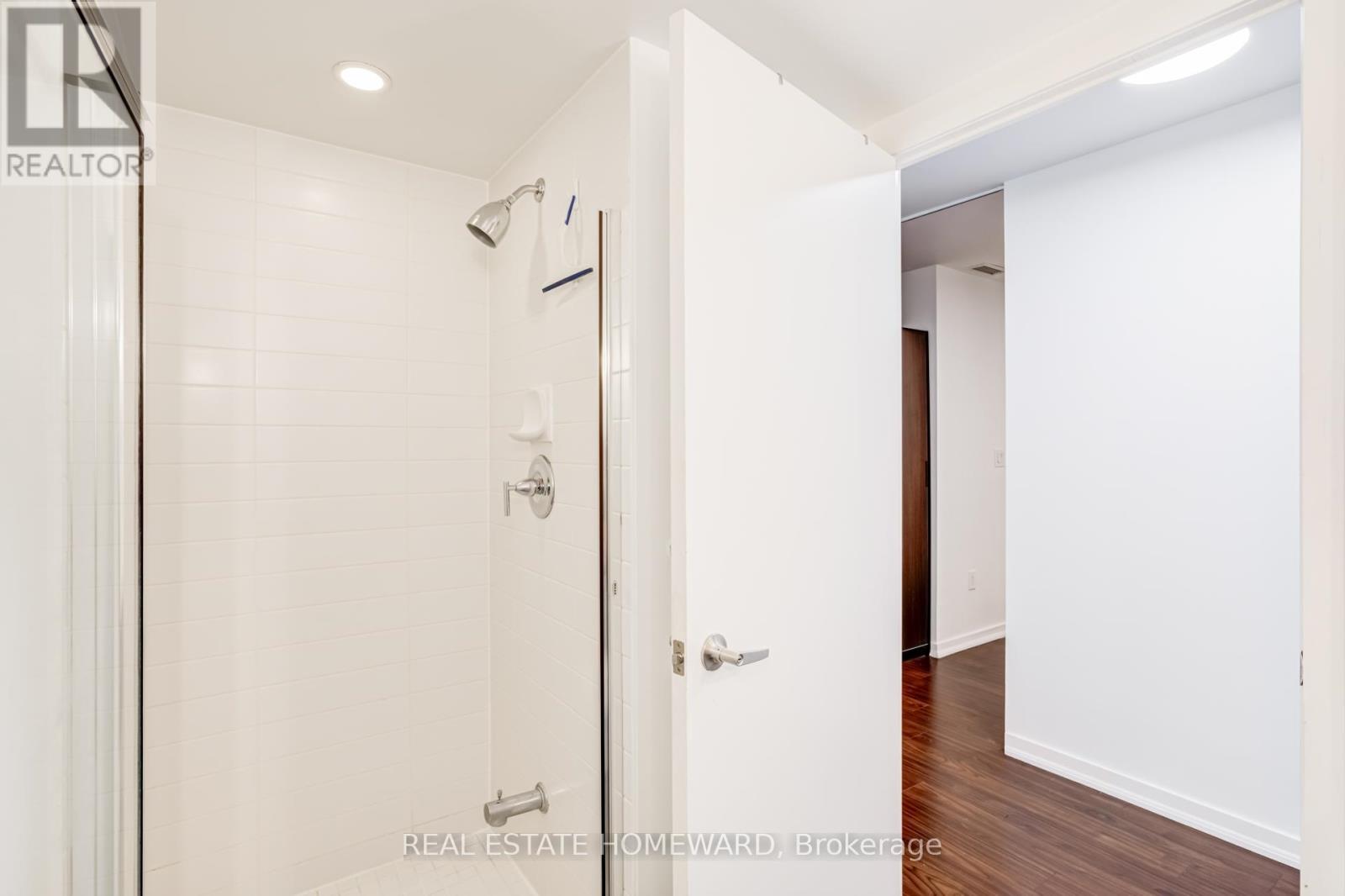 1916 - 4K SPADINA AVENUE — photo 22