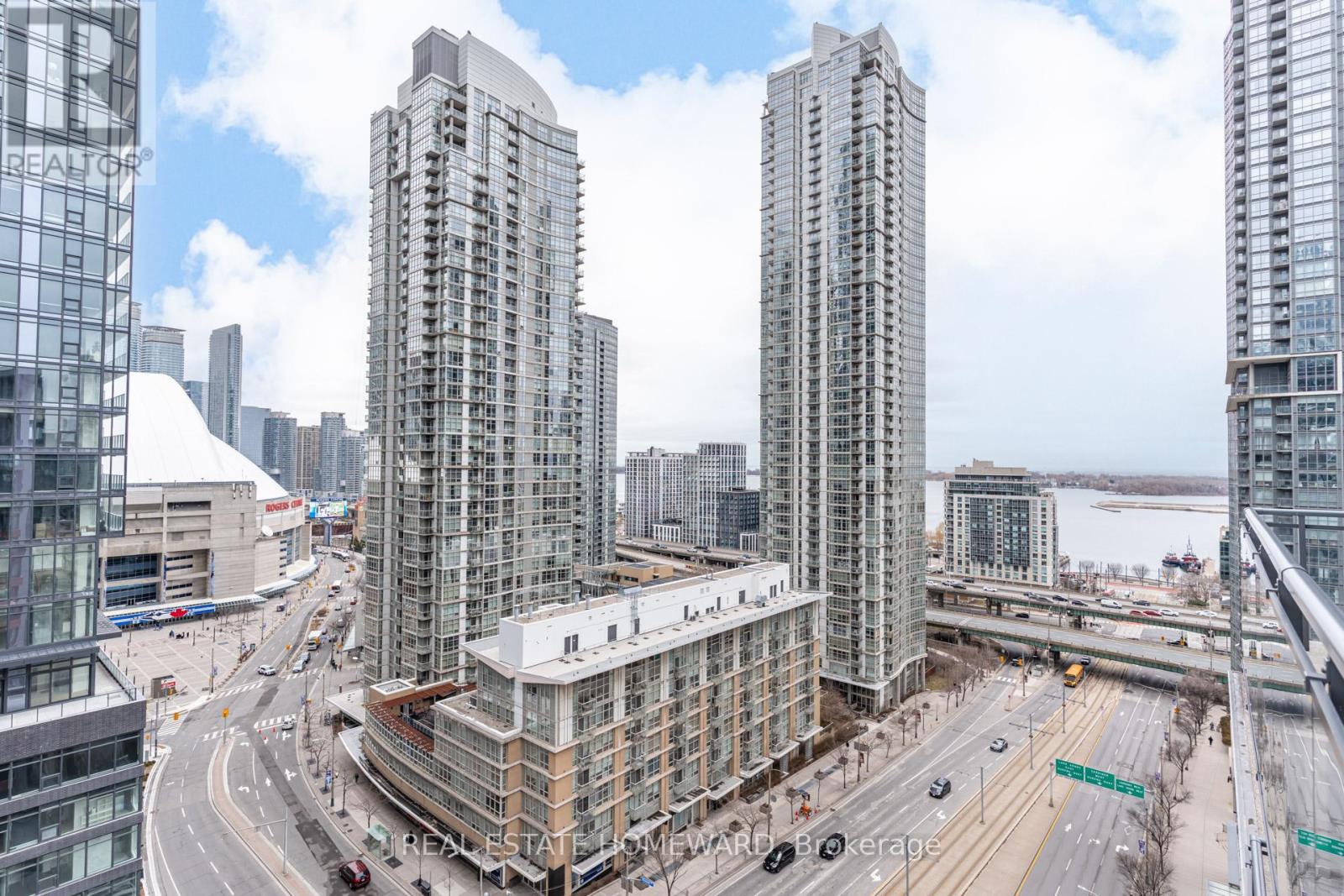 1916 - 4K SPADINA AVENUE — photo 26