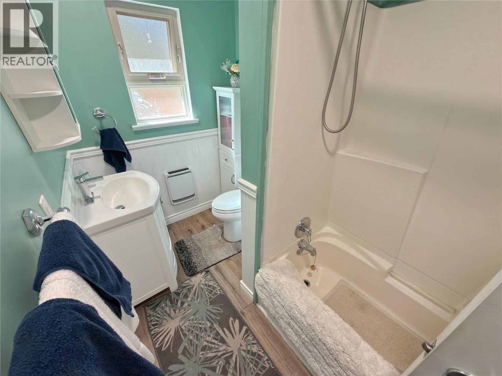 2255 OLD HEDLEY ROAD - 35