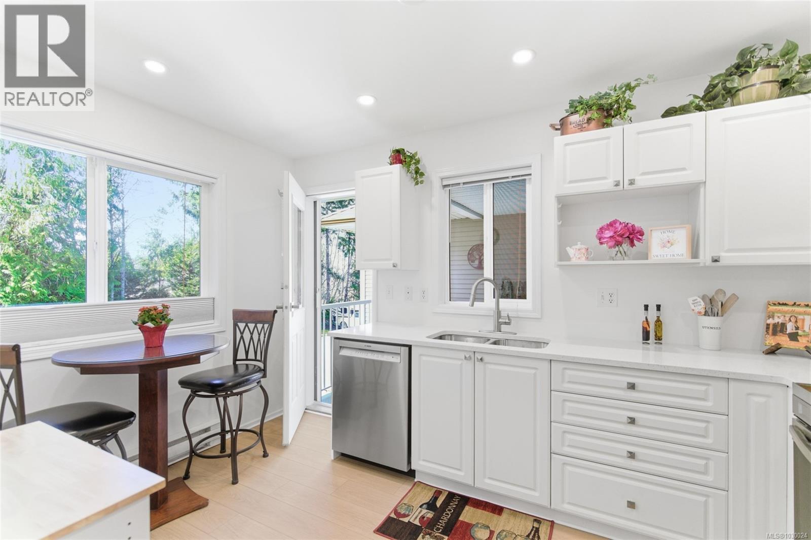 #203 440 SCHLEY PL - 4