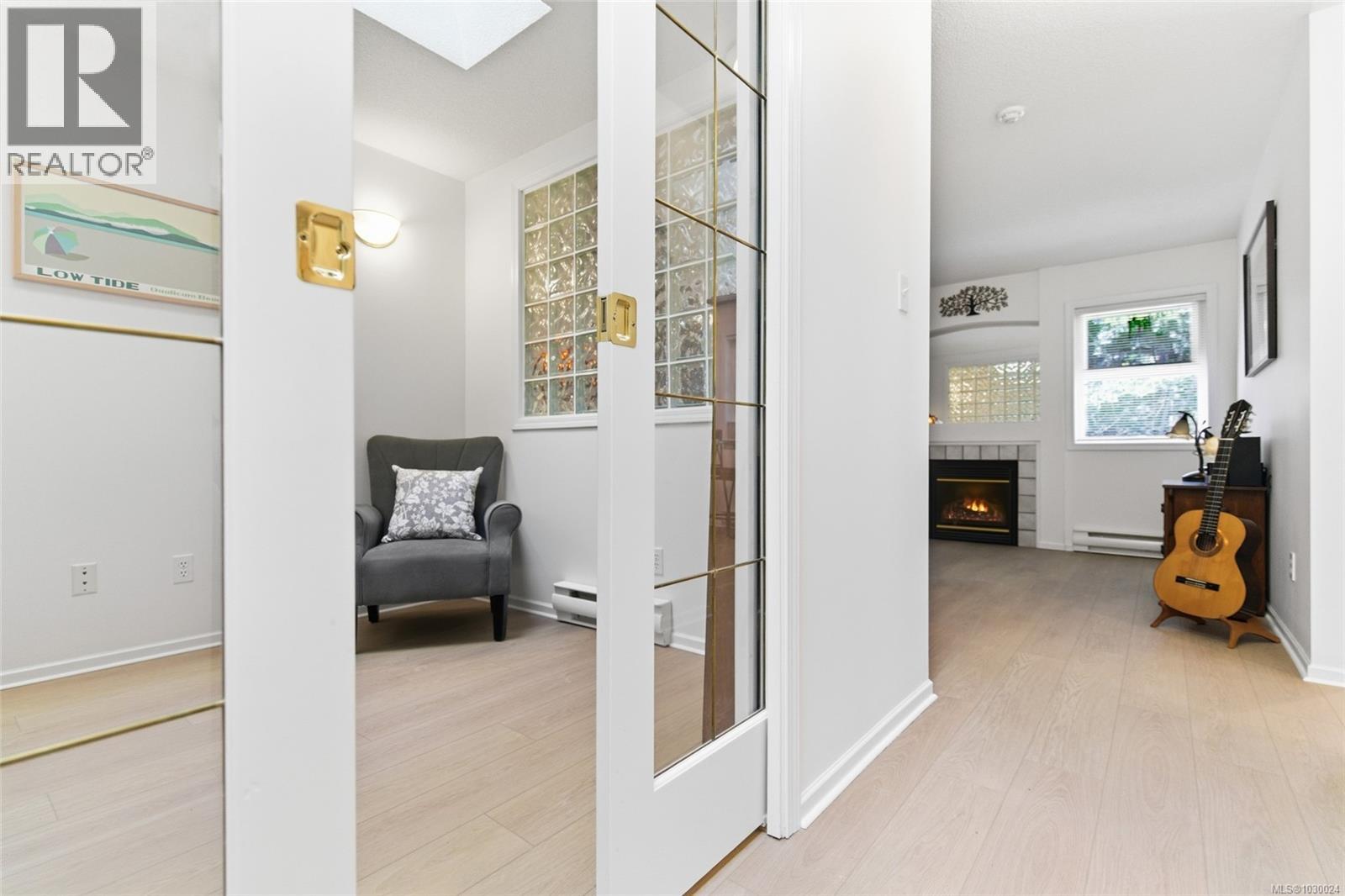 #203 440 SCHLEY PL - 8