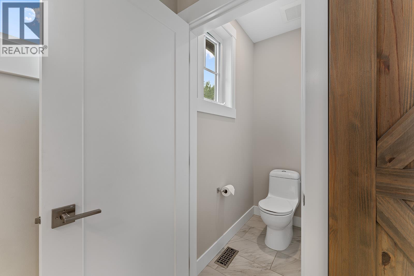 2122 Tramonto Court, Kelowna