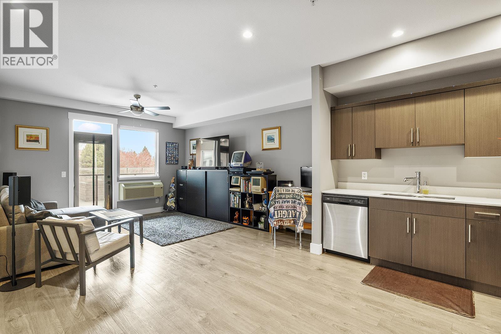 925 Leon Avenue Unit# 327, Kelowna