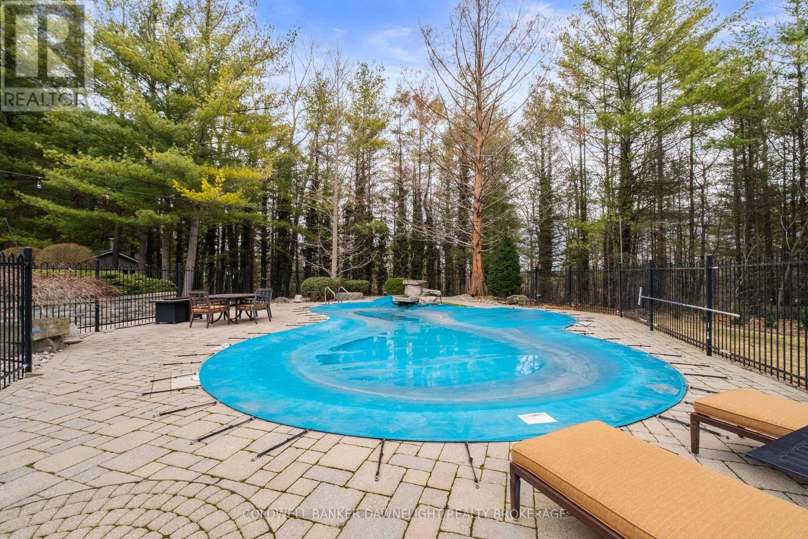 9923 PARKVIEW CRESCENT Property Photo