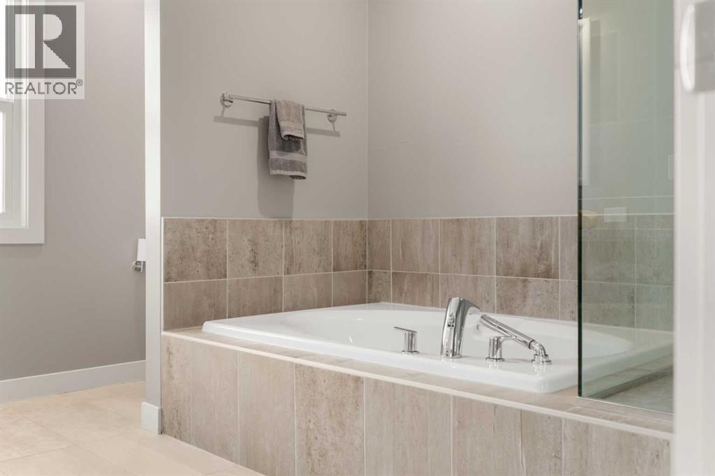 151 Heritage View, Cochrane