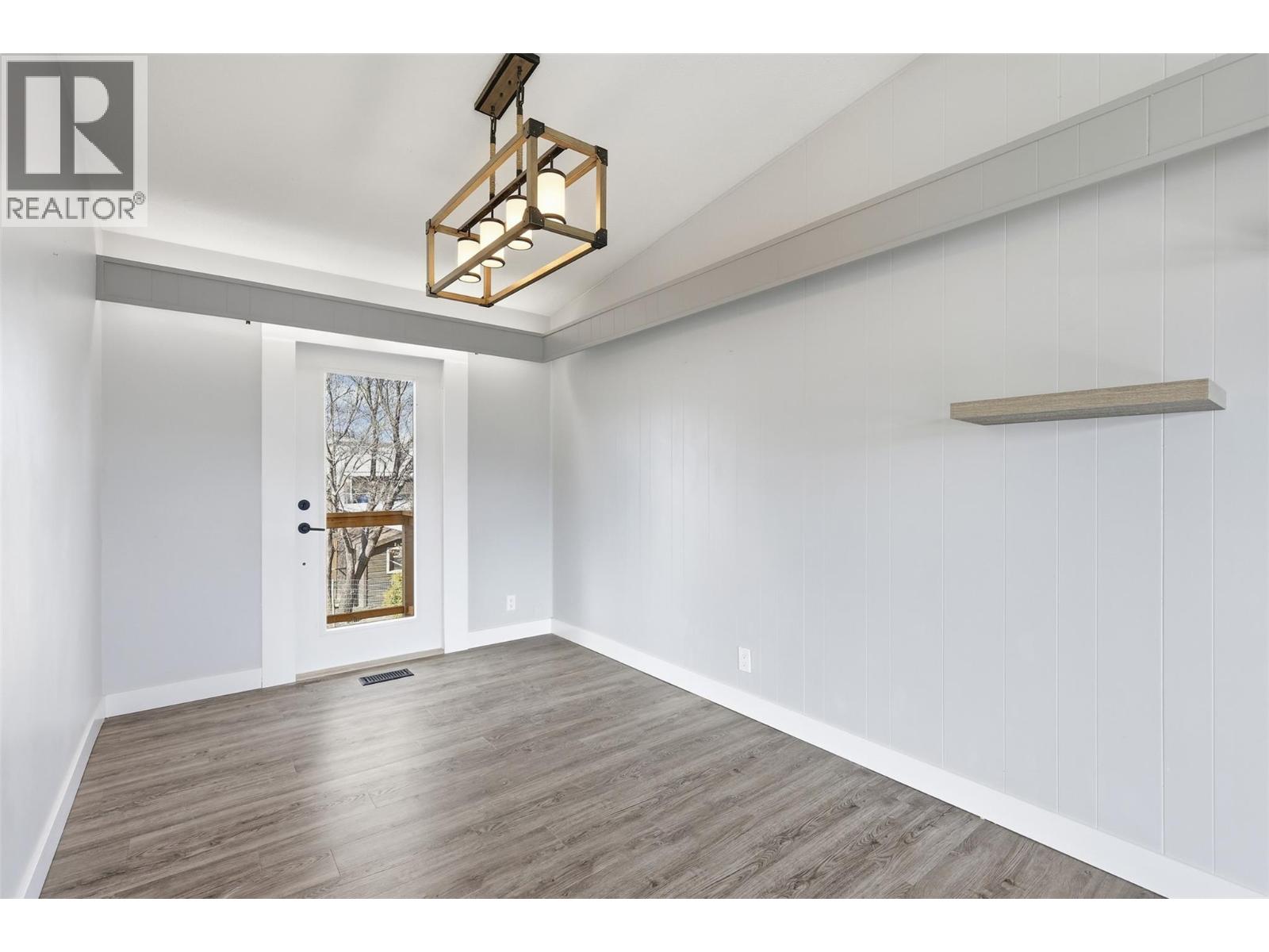 1024 PEMBROKE AVENUE - 9