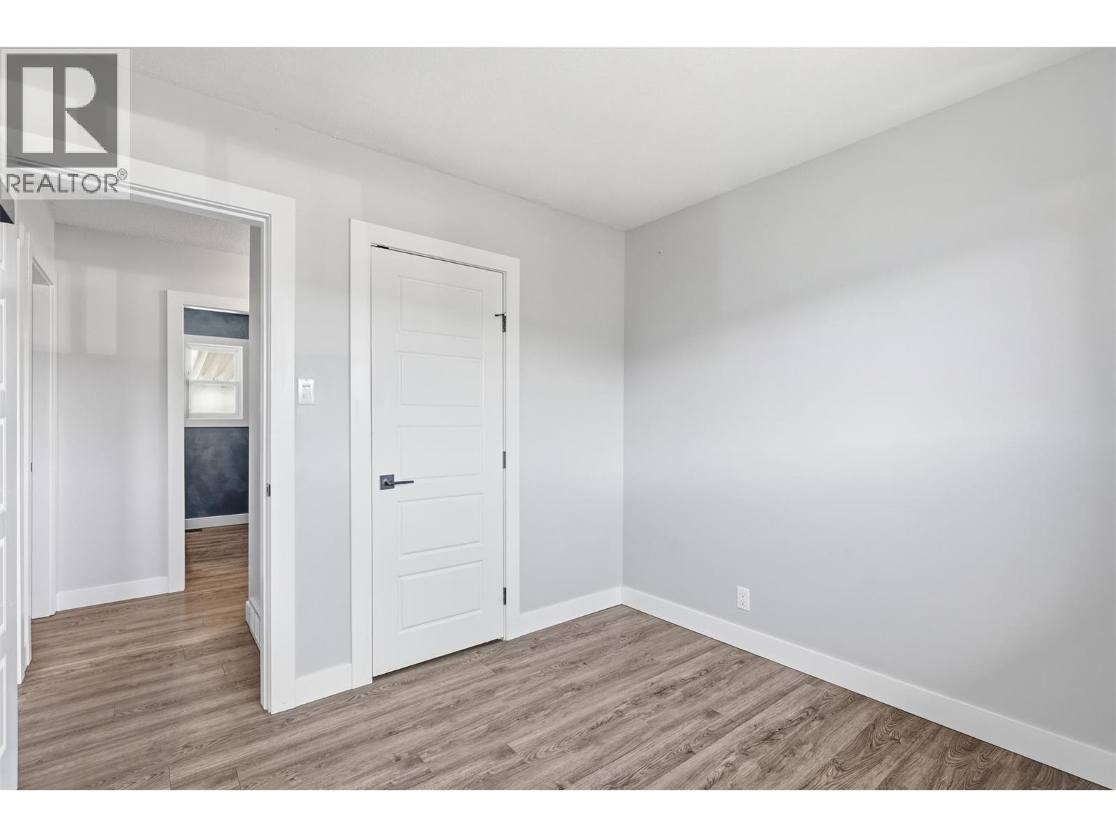 1024 PEMBROKE AVENUE - 17