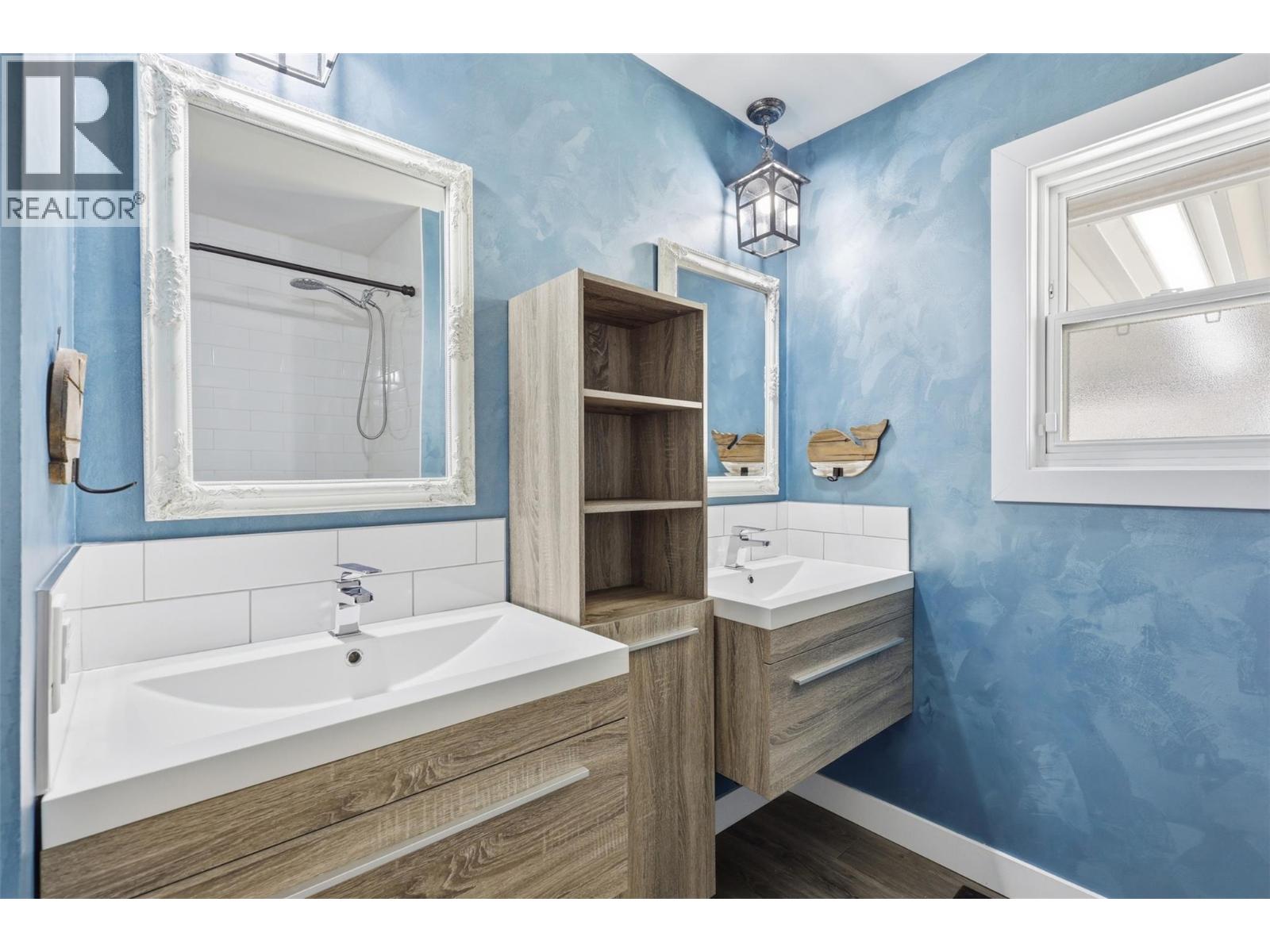 1024 PEMBROKE AVENUE - 21