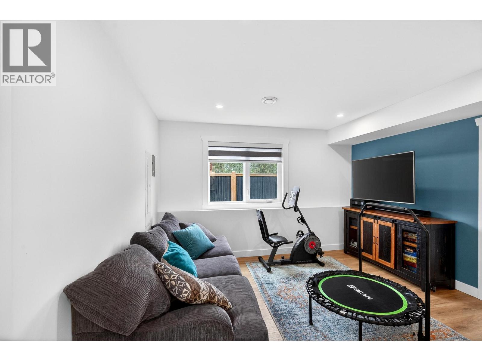 3150 Woodstock Drive, West Kelowna