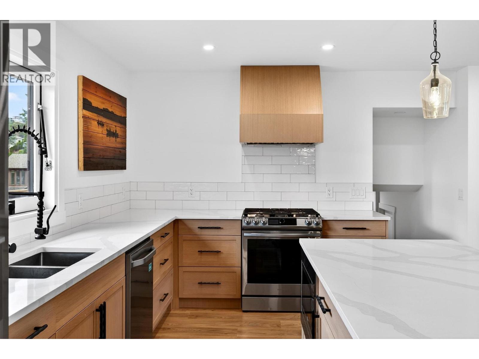 3150 Woodstock Drive, West Kelowna