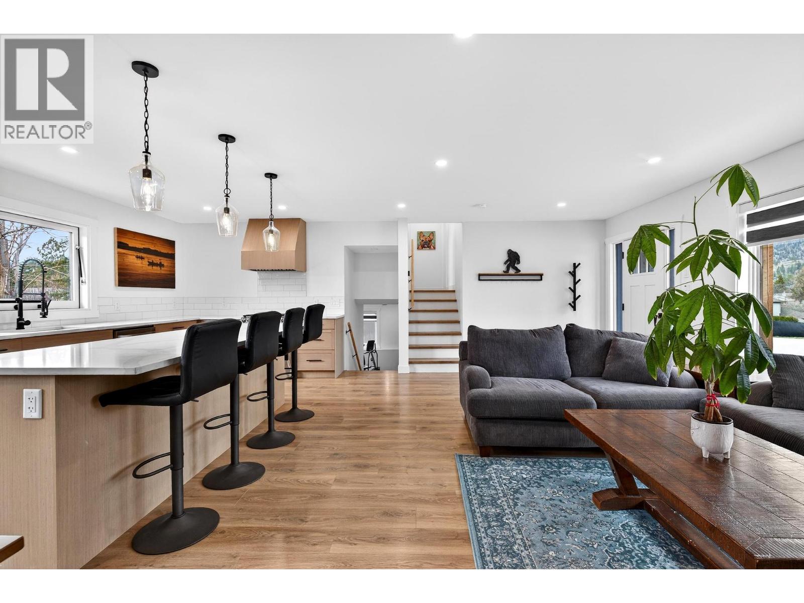 3150 Woodstock Drive, West Kelowna