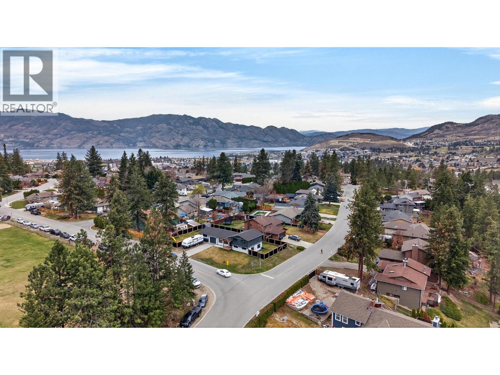 3150 Woodstock Drive - 33
