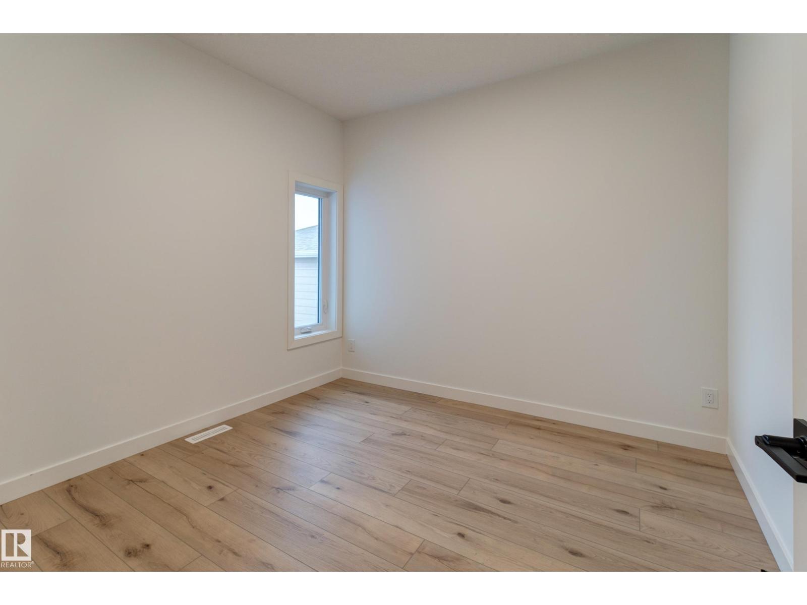 #11 6519 46 ST - 25
