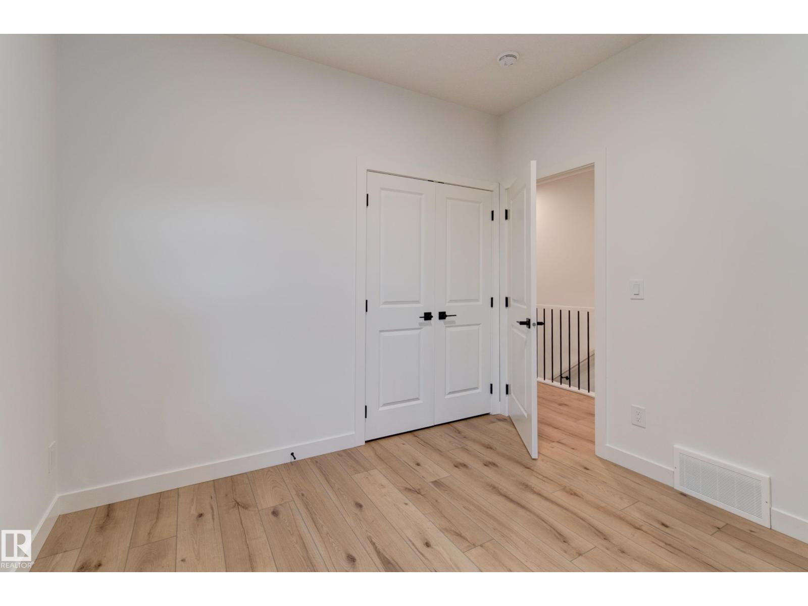 #11 6519 46 ST - 26