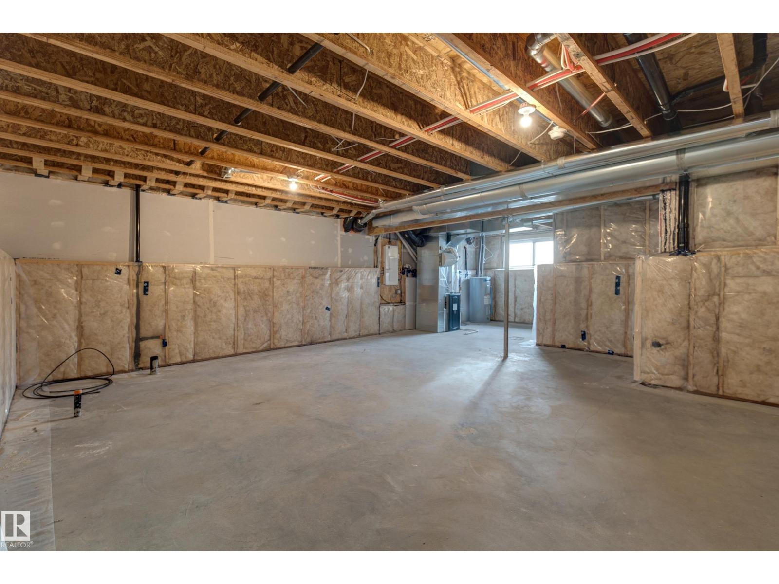#11 6519 46 ST - 36