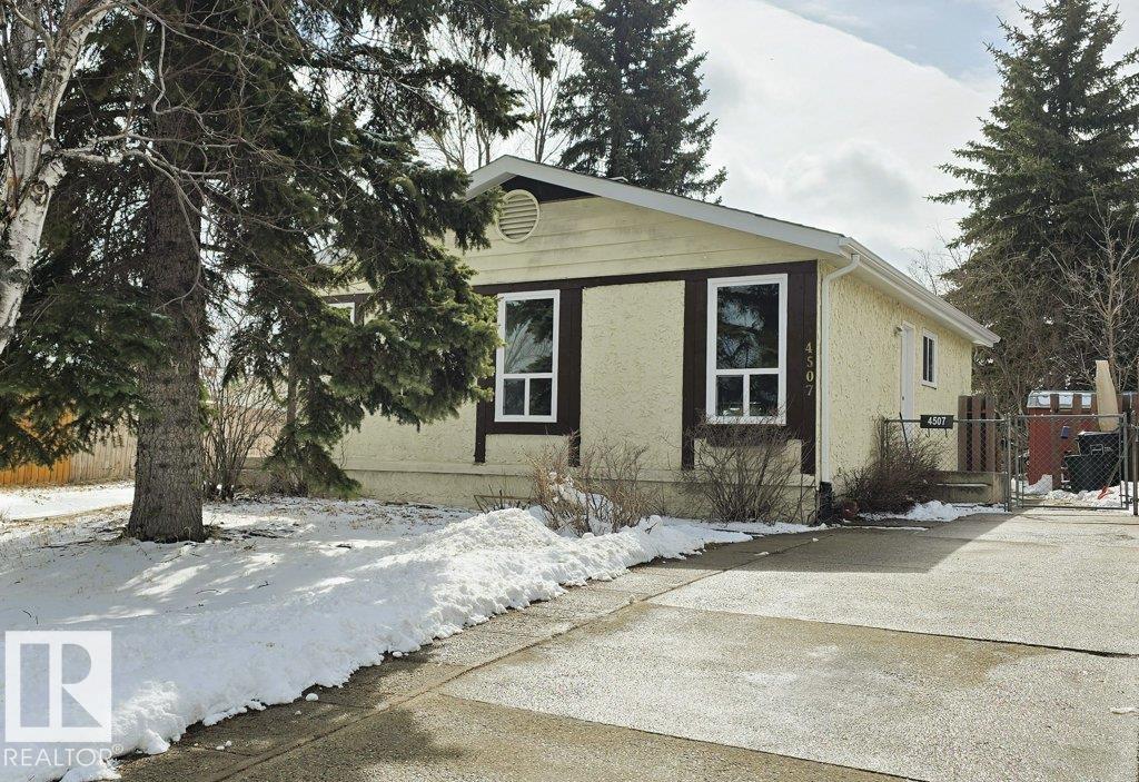 4507 35 AV NW - 1