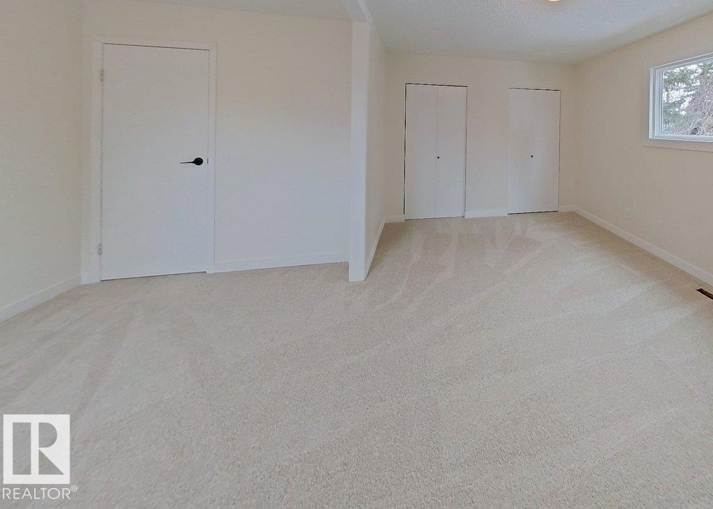 4507 35 AV NW - 21