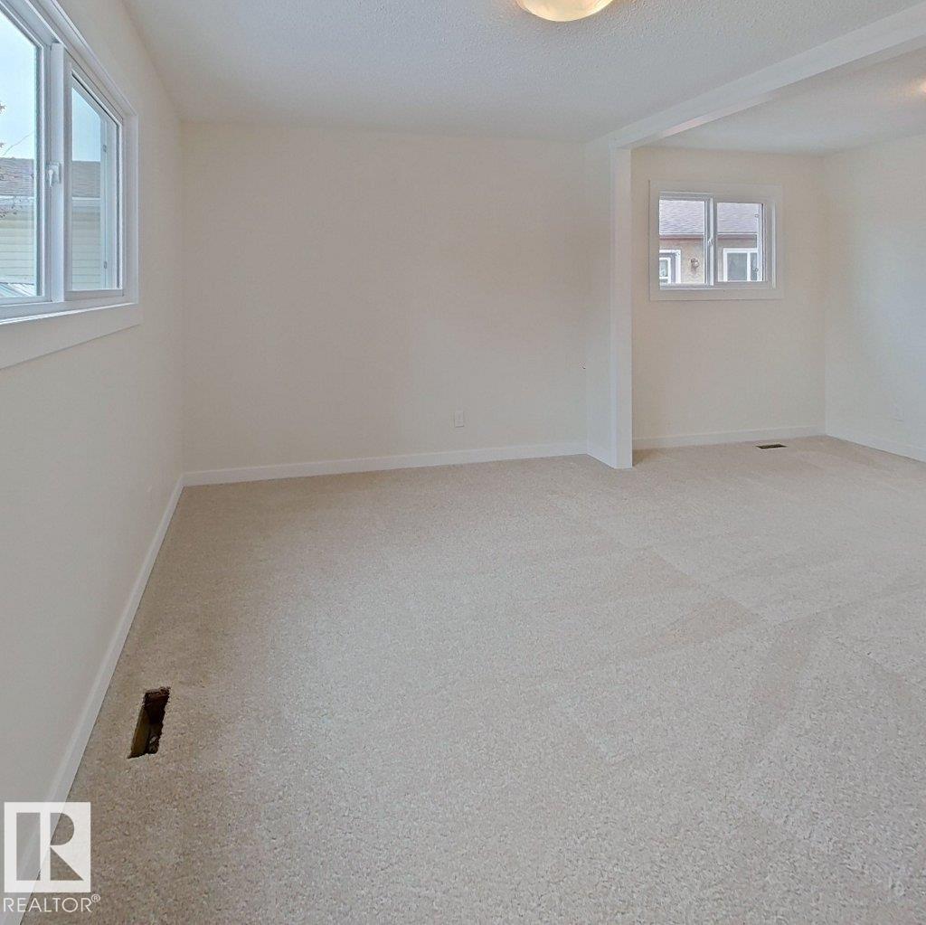4507 35 AV NW - 24