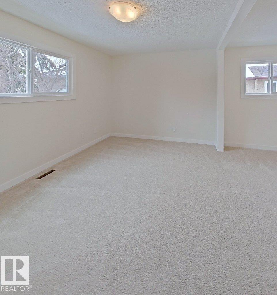 4507 35 AV NW - 25